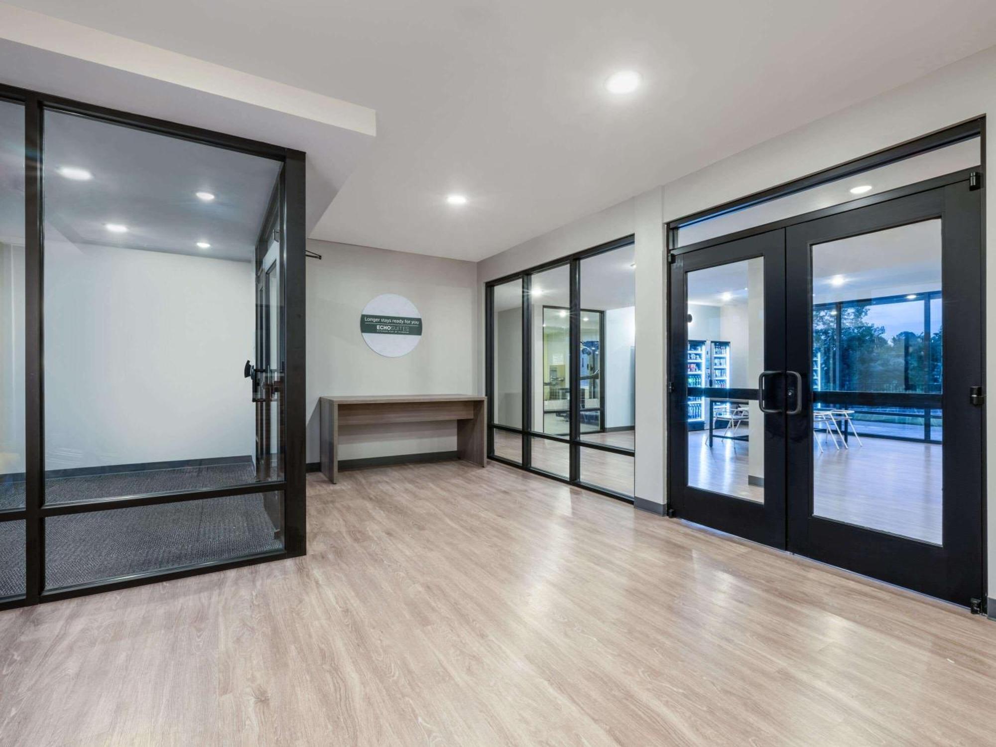Echo Suites Extended Stay By Wyndham 斯帕坦堡 外观 照片